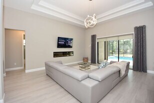 13 Elder Dr in Palm Coast, FL - Building Photo