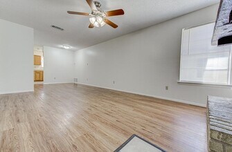 7111 Dan-Jean Dr in Austin, TX - Building Photo - Building Photo