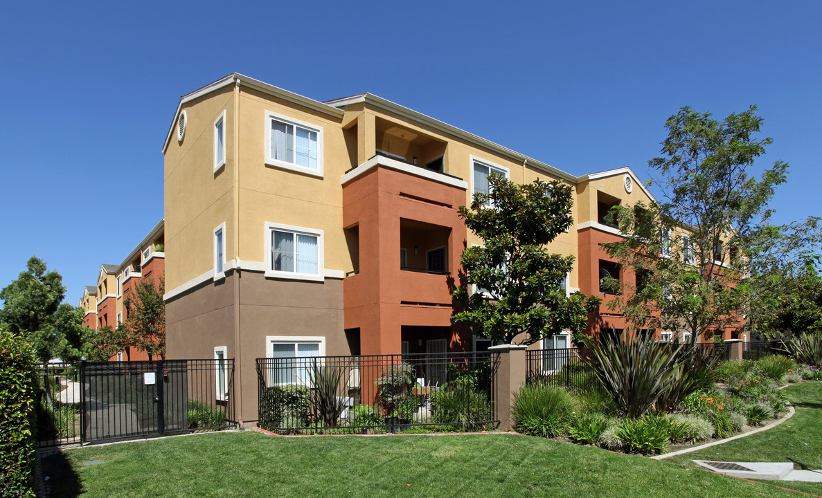 Heritage Place at Tustin in Tustin, CA - Building Photo