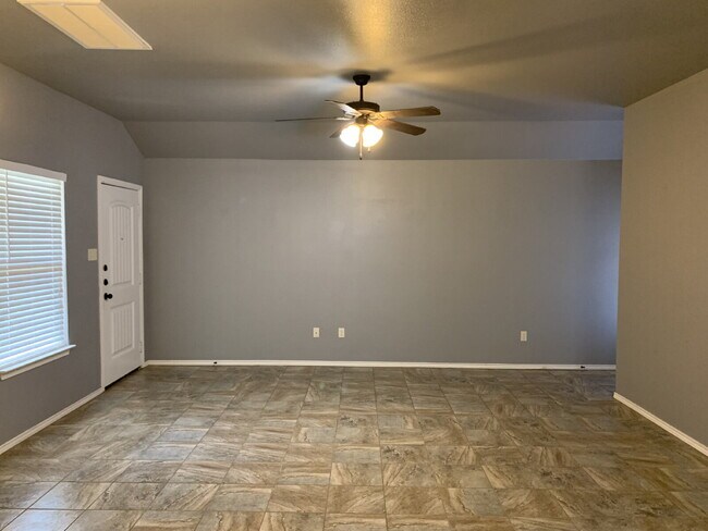 9802 SE Dr Wb in Lubbock, TX - Building Photo - Building Photo