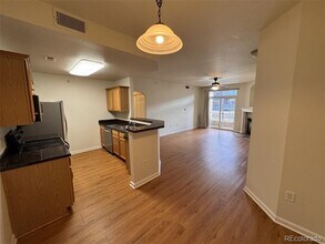 7440 S Blackhawk St in Englewood, CO - Building Photo - Building Photo