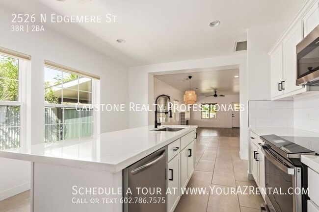 property at 2526 N Edgemere St