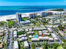 87 N Collier Blvd in Marco Island, FL - Building Photo