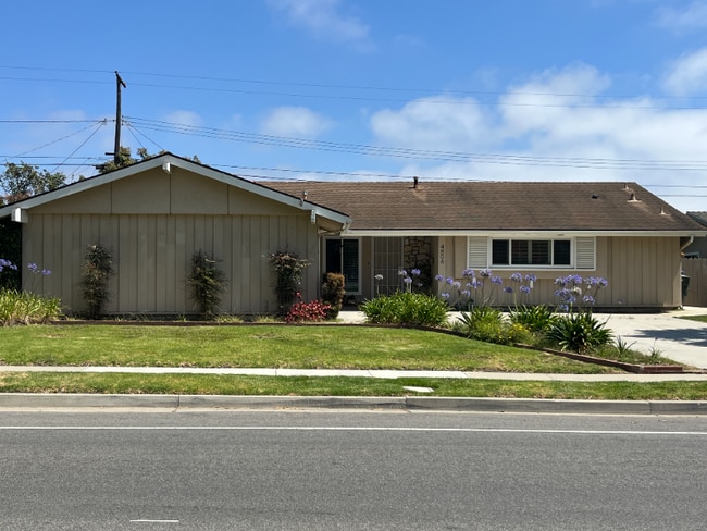 property at 4806 Aurora Dr