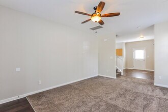 3879 Pin Oak Rd in Raleigh, NC - Building Photo - Building Photo