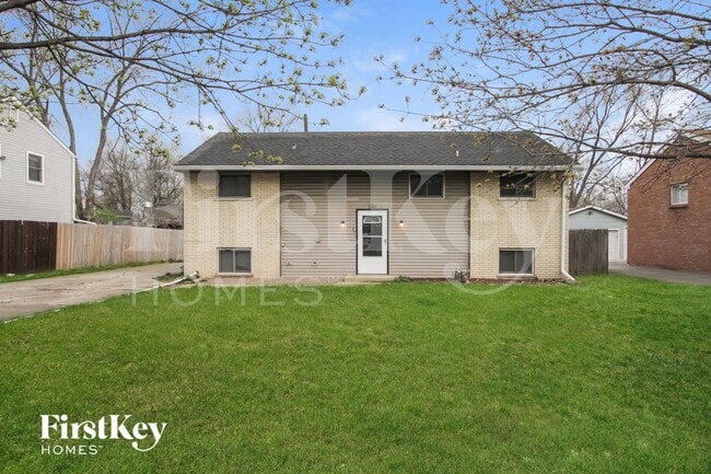 property at 181 S Pinecrest Rd