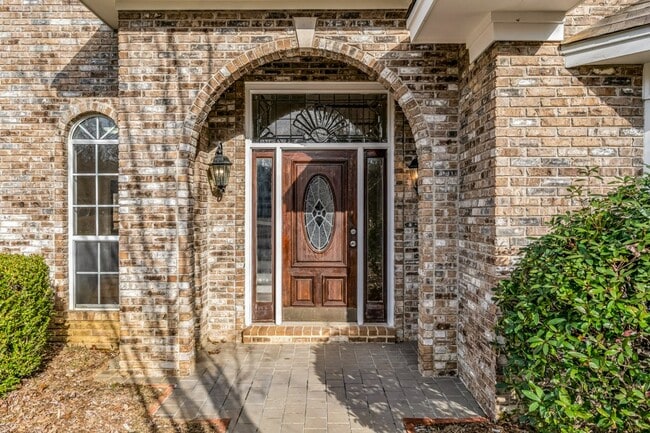 415 Megan Ln in Columbus, MS - Foto de edificio - Building Photo