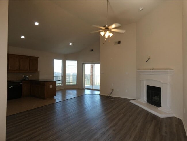 12853 Danville Dr in Fort Worth, TX - Building Photo - Building Photo