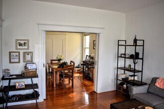 43 Oakview Ter, Unit 2 in Boston, MA - Building Photo - Building Photo