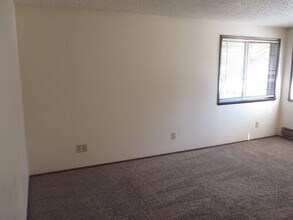 13104 86 Ave E in Puyallup, WA - Building Photo - Building Photo