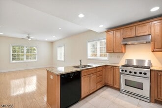 453 Springfield Ave in Berkeley Heights, NJ - Building Photo - Building Photo