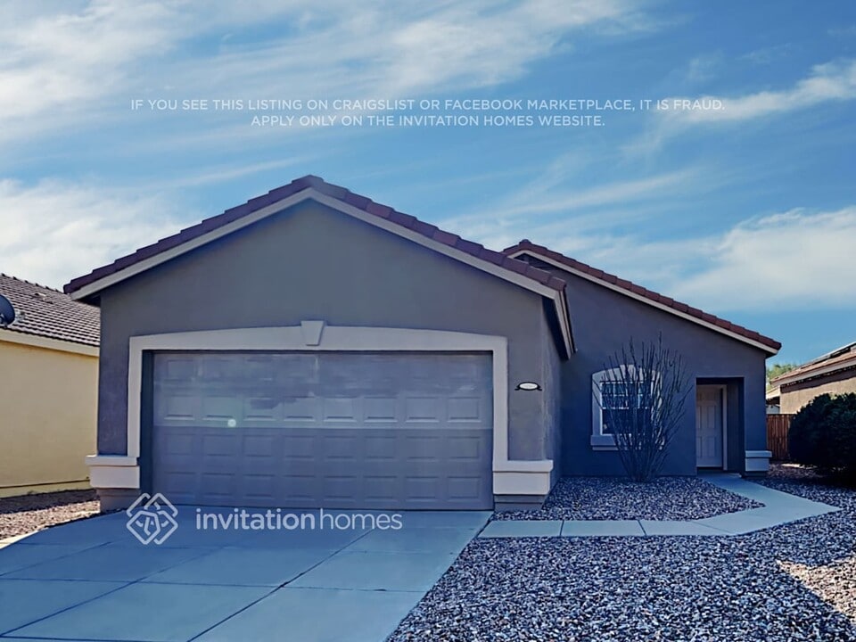 15439 W Port Au Prince Ln in Surprise, AZ - Building Photo