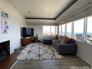 1074 Lanui Pl in Honolulu, HI - Building Photo - Building Photo