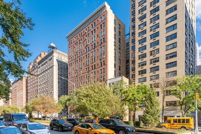 Park Avenue in New York, NY - Building Photo - Building Photo