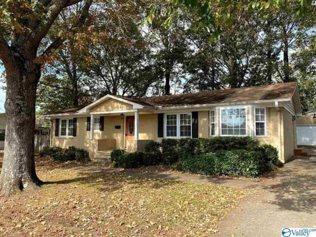 property at 206 Westchester Ave SW