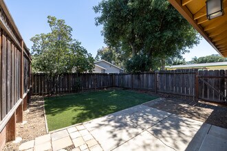 144 W Main Ave in Morgan Hill, CA - Building Photo - Building Photo