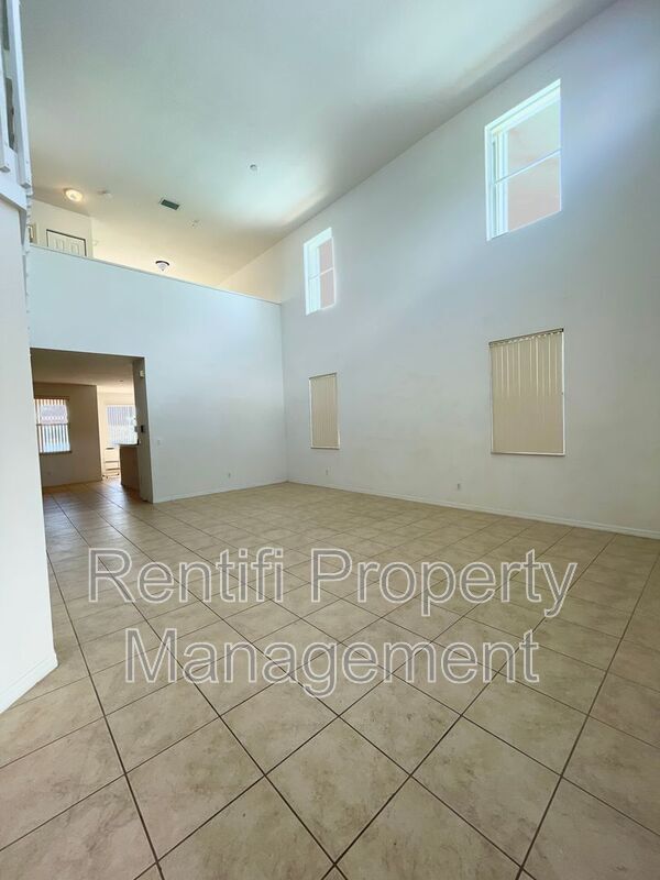 17038 Tremont St in Ft. Myers, FL - Building Photo - Building Photo