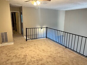 12239 W Village Dr in Houston, TX - Building Photo - Building Photo