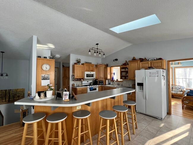 38079 Dead Lake Rd in Richville, MN - Building Photo - Building Photo