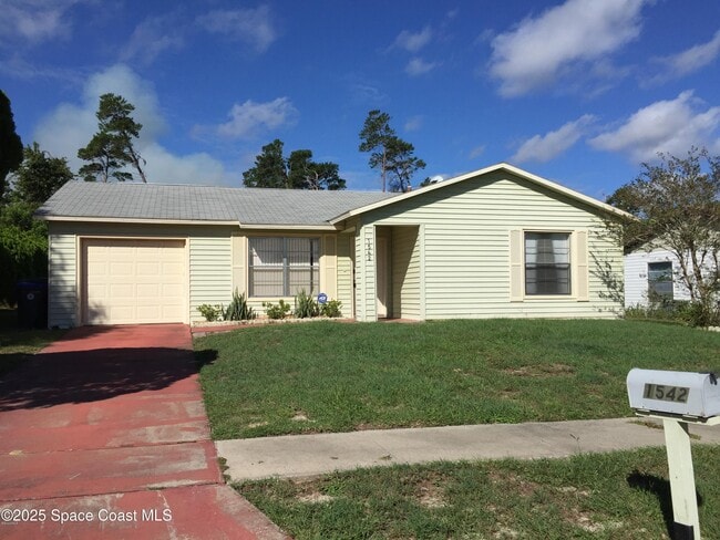 property at 1542 W Powder Horn Rd