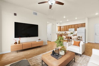 Willow Oak Villas in Chico, CA - Building Photo - Building Photo