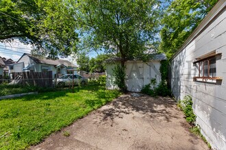 1028 W Munnell Ave in Wichita, KS - Building Photo - Building Photo
