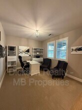 3325 Show Jumper Ln in Reno, NV - Building Photo - Building Photo