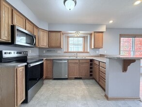 2374 Kristian St in Iowa City, IA - Building Photo - Building Photo