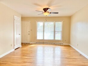 729 Milton Dr in Hampton, VA - Building Photo - Building Photo