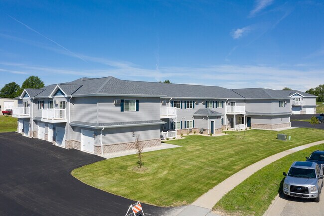 FALCON POINT APARTMENTS photo'