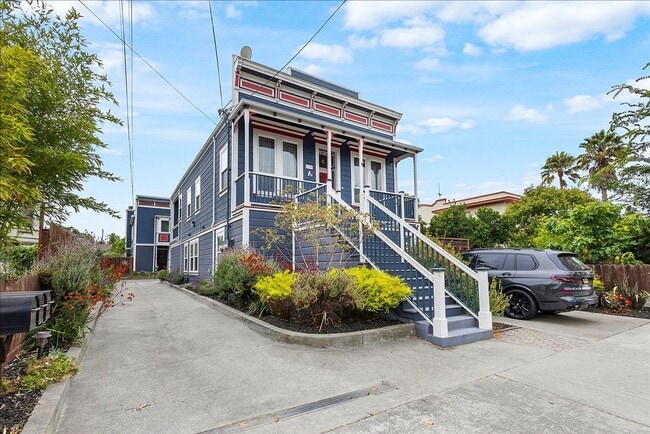 1590 Buena Vista Ave in Alameda, CA - Building Photo - Building Photo