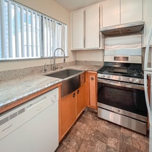 657 W California Ave in Glendale, CA - Foto de edificio - Building Photo