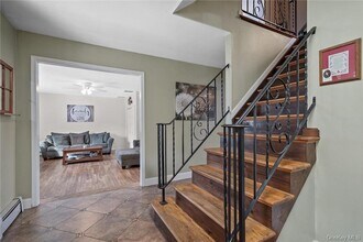 94 Peddler Hill Rd in Monroe, NY - Building Photo - Building Photo