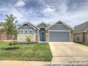 4047 Legend Meadows in New Braunfels, TX - Building Photo