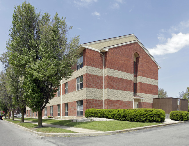 Janel Terrace in Fremont, OH - Building Photo - Building Photo