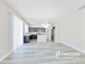 4044 Festival Pointe Blvd in Mulberry, FL - Foto de edificio - Building Photo
