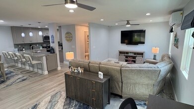 4021 Layang Layang Cir in Carlsbad, CA - Building Photo - Building Photo