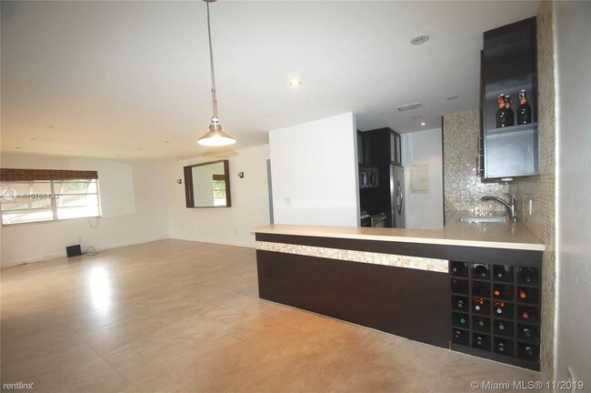 7935 SW 86th St-Unit -Apt 827 in Miami, FL - Building Photo - Building Photo