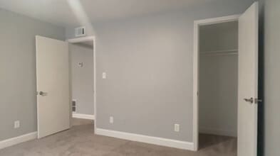 4945 Sheriff Rd NE in Washington, DC - Building Photo - Building Photo