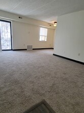 Crafton Broadhead Apartments in Crafton, PA - Building Photo - Building Photo