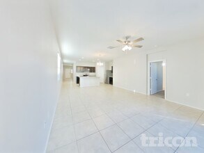 5288 Iridium Wy in San Tan Valley, AZ - Building Photo - Building Photo