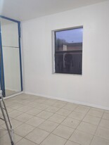 704 E 121st Ave in Tampa, FL - Building Photo