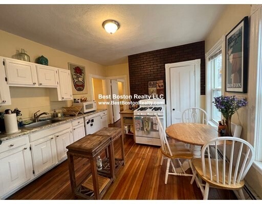 2 Gilson Terrace, Unit 1 in Somerville, MA - Foto de edificio - Building Photo