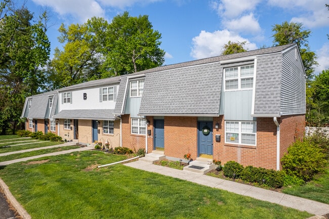 Pine Grove Townhomes