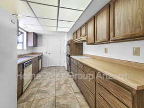 12831 W Paintbrush Dr in Sun City West, AZ - Foto de edificio - Building Photo