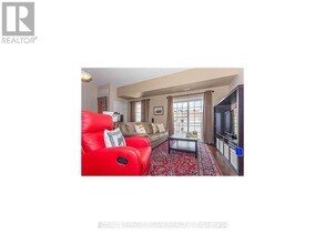 100 Artesa Private in Ottawa, ON - Building Photo - Building Photo