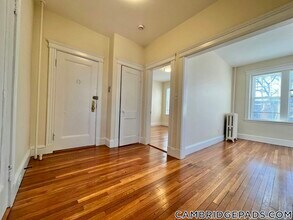 37 Wendell St, Unit 33 in Cambridge, MA - Building Photo - Building Photo