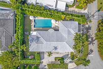 290 Shore Dr E in Miami, FL - Building Photo - Building Photo