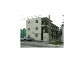 746 NW 61st St in Miami, FL - Building Photo - Building Photo