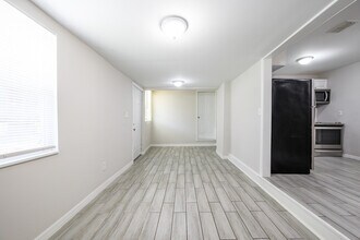 1017 Royal St in Kissimmee, FL - Building Photo - Building Photo